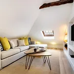 Whome | Madalena Downtown Luxury Duplex * Lisbona