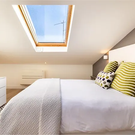 Whome | Madalena Downtown Luxury Duplex * Lissabon