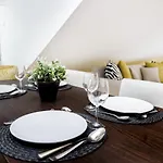 Whome | Madalena Downtown Luxury Duplex *