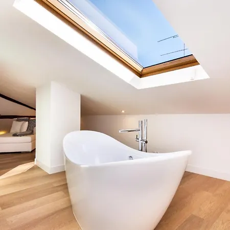Apartament Whome | Madalena Downtown Luxury Duplex *