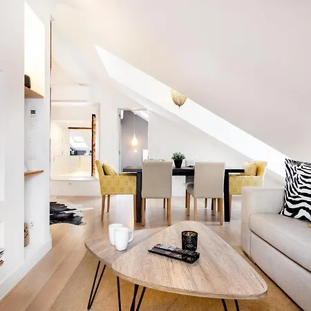 Whome | Madalena Downtown Luxury Duplex Apartament *